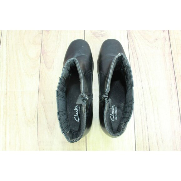 Clarks Black Leather Casual Ankle Boots Size 8.5 M Side Zip Elastic Panel - Picture 7 of 9